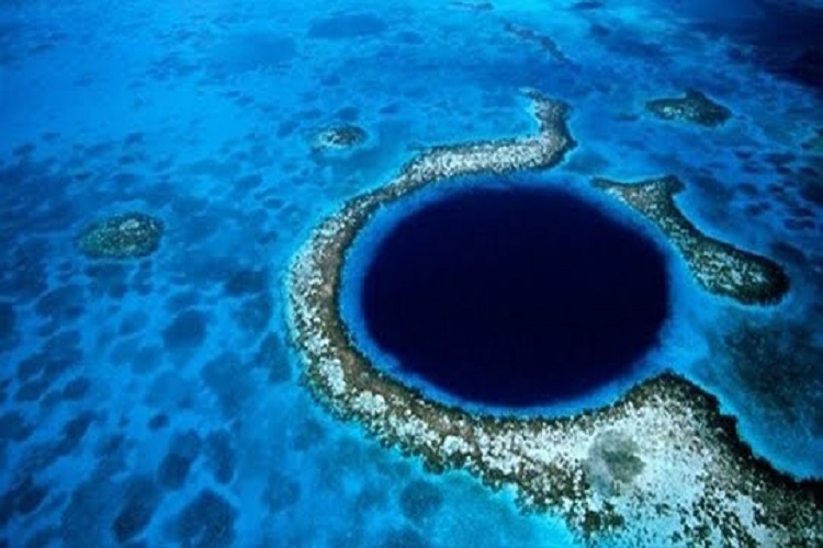 Büyük Mavi Çukur Belize